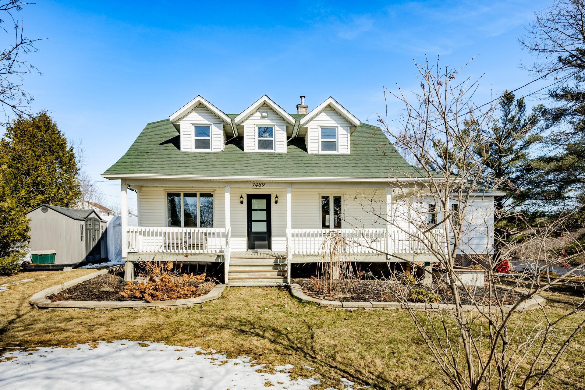 









7489


Boul. Bourque

,
Sherbrooke (Brompton/Rock Forest/Saint-Élie/Deauville),




QC
J1N3G2

