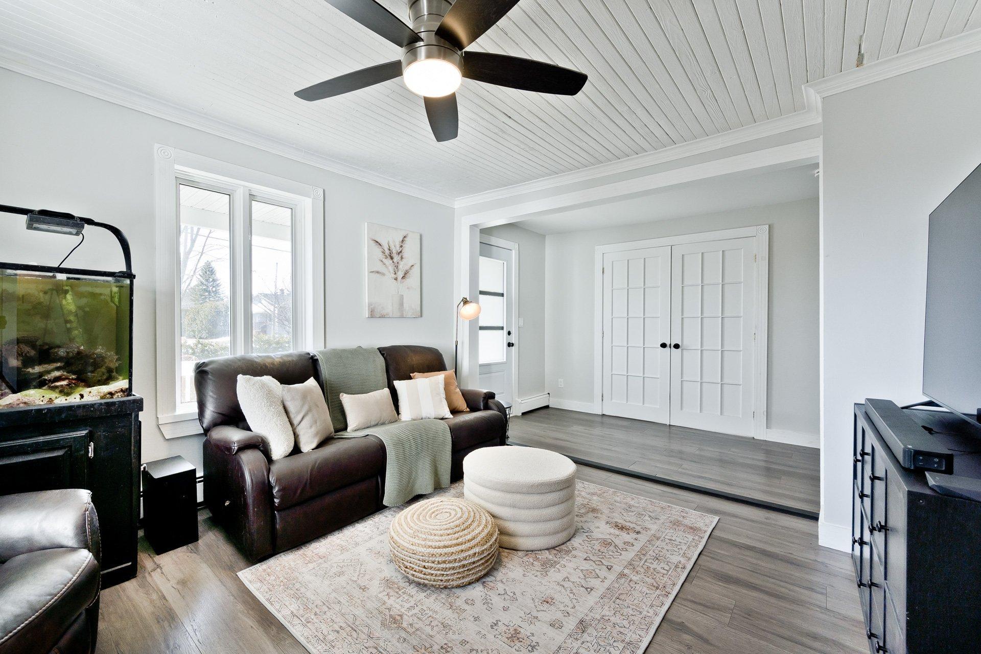 









7489


Boul. Bourque

,
Sherbrooke (Brompton/Rock Forest/Saint-Élie/Deauville),




QC
J1N3G2

