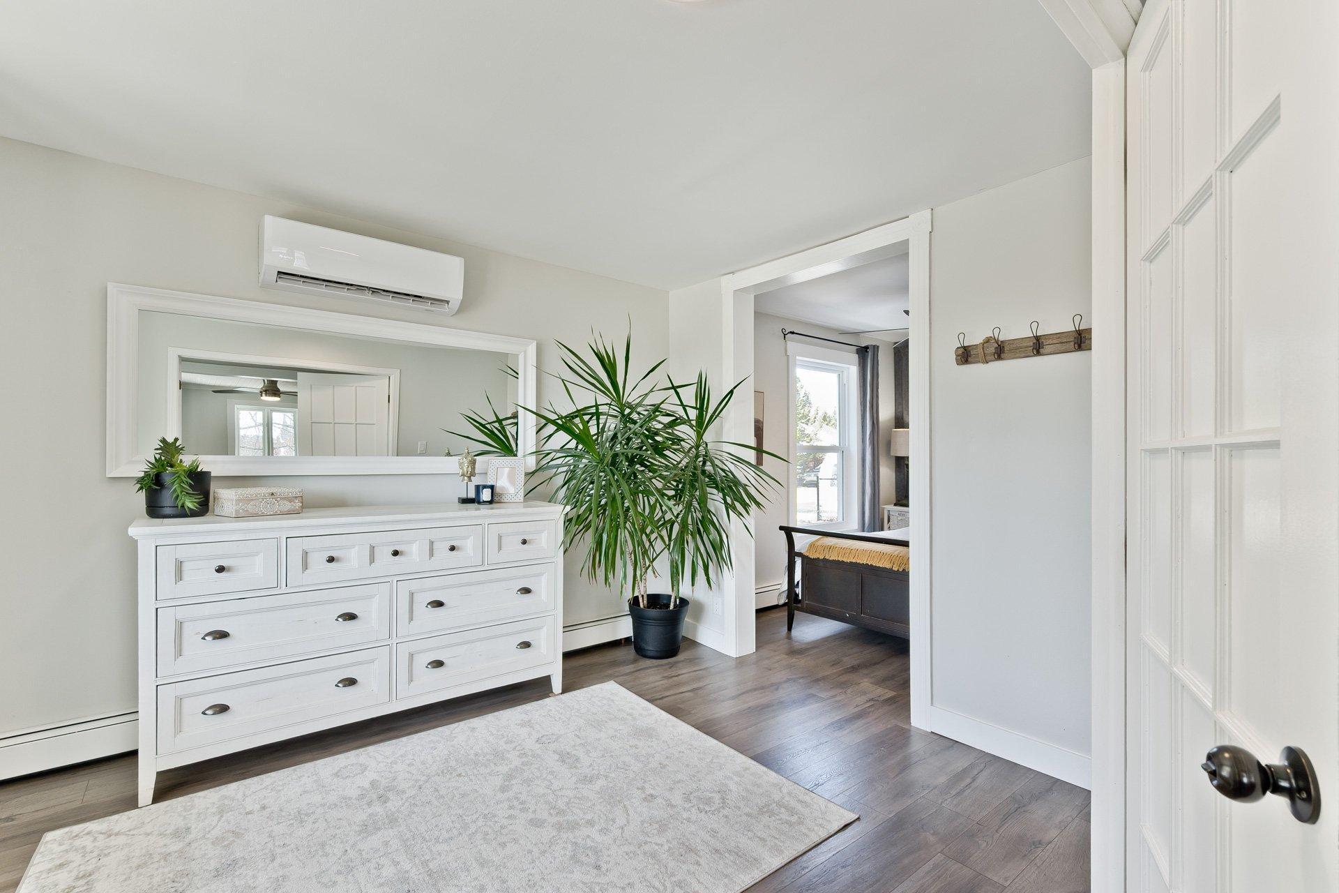









7489


Boul. Bourque

,
Sherbrooke (Brompton/Rock Forest/Saint-Élie/Deauville),




QC
J1N3G2

