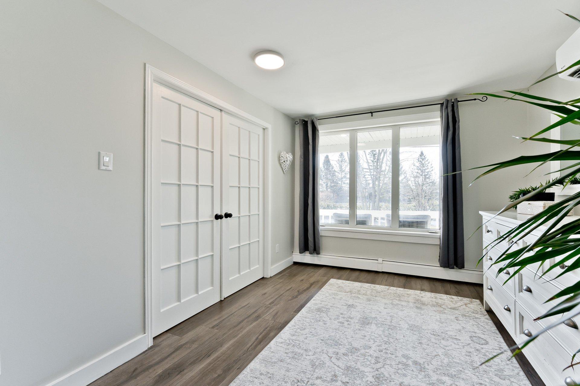 









7489


Boul. Bourque

,
Sherbrooke (Brompton/Rock Forest/Saint-Élie/Deauville),




QC
J1N3G2

