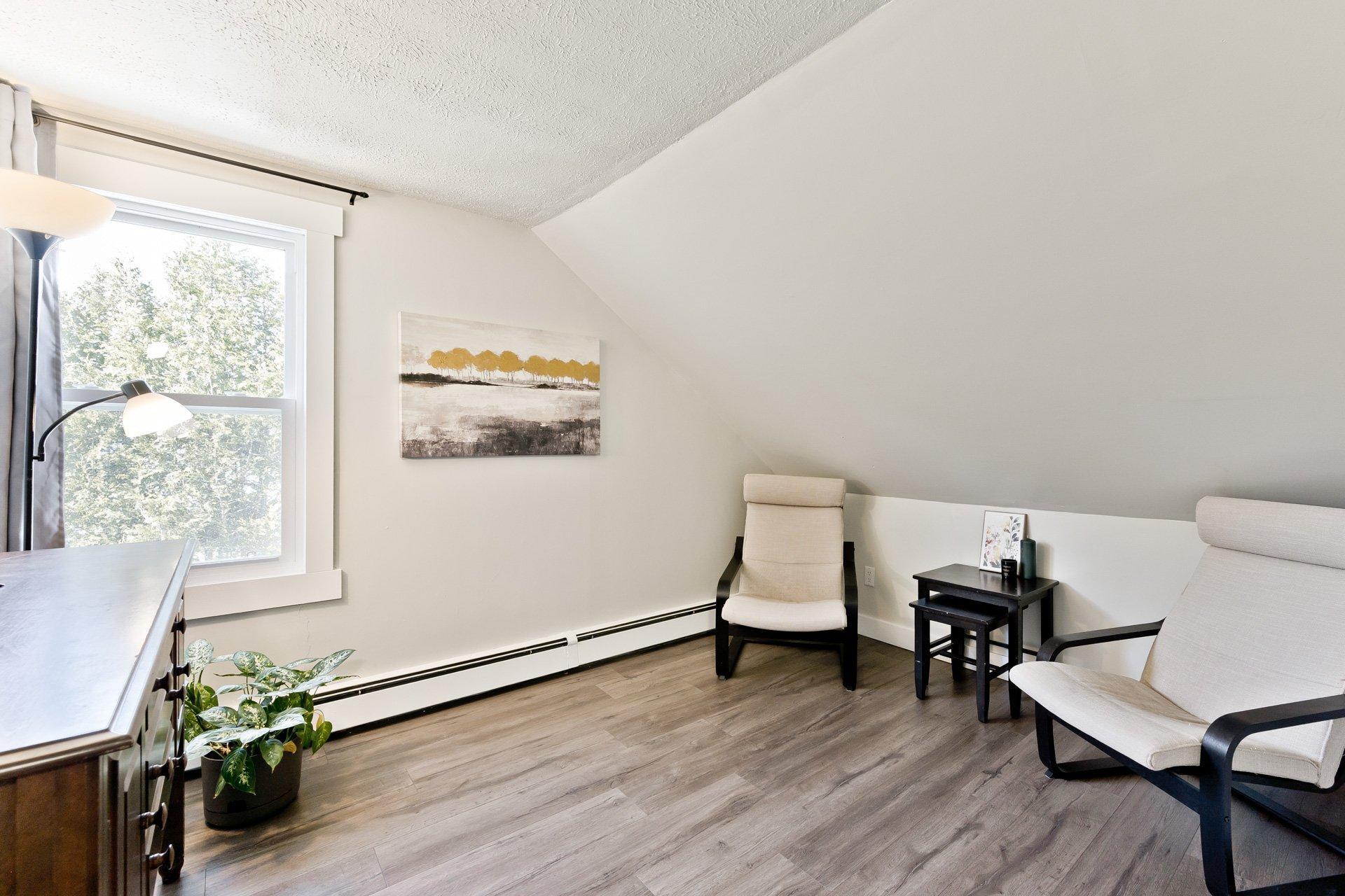 









7489


Boul. Bourque

,
Sherbrooke (Brompton/Rock Forest/Saint-Élie/Deauville),




QC
J1N3G2

