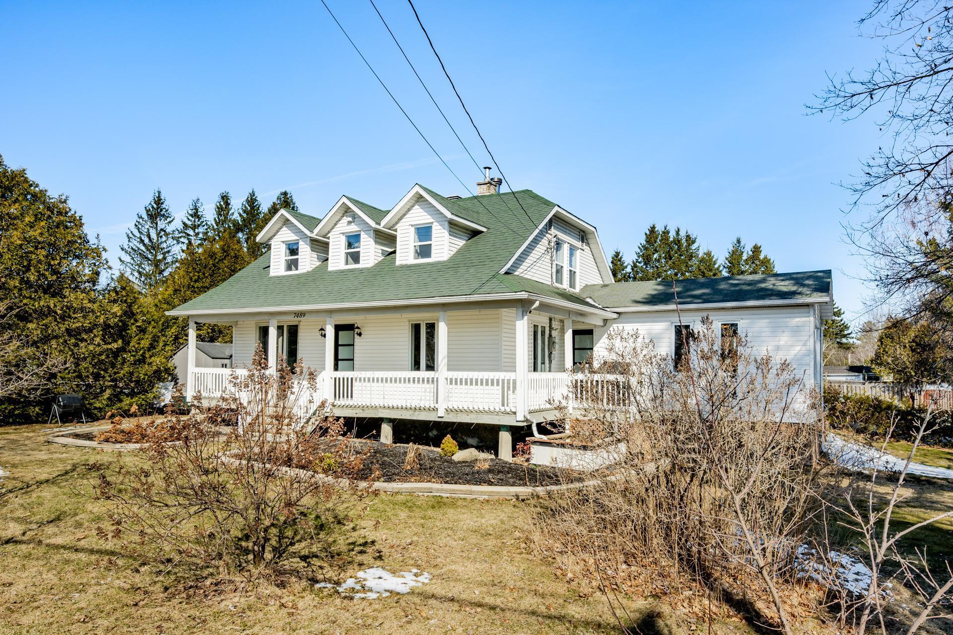 









7489


Boul. Bourque

,
Sherbrooke (Brompton/Rock Forest/Saint-Élie/Deauville),




QC
J1N3G2

