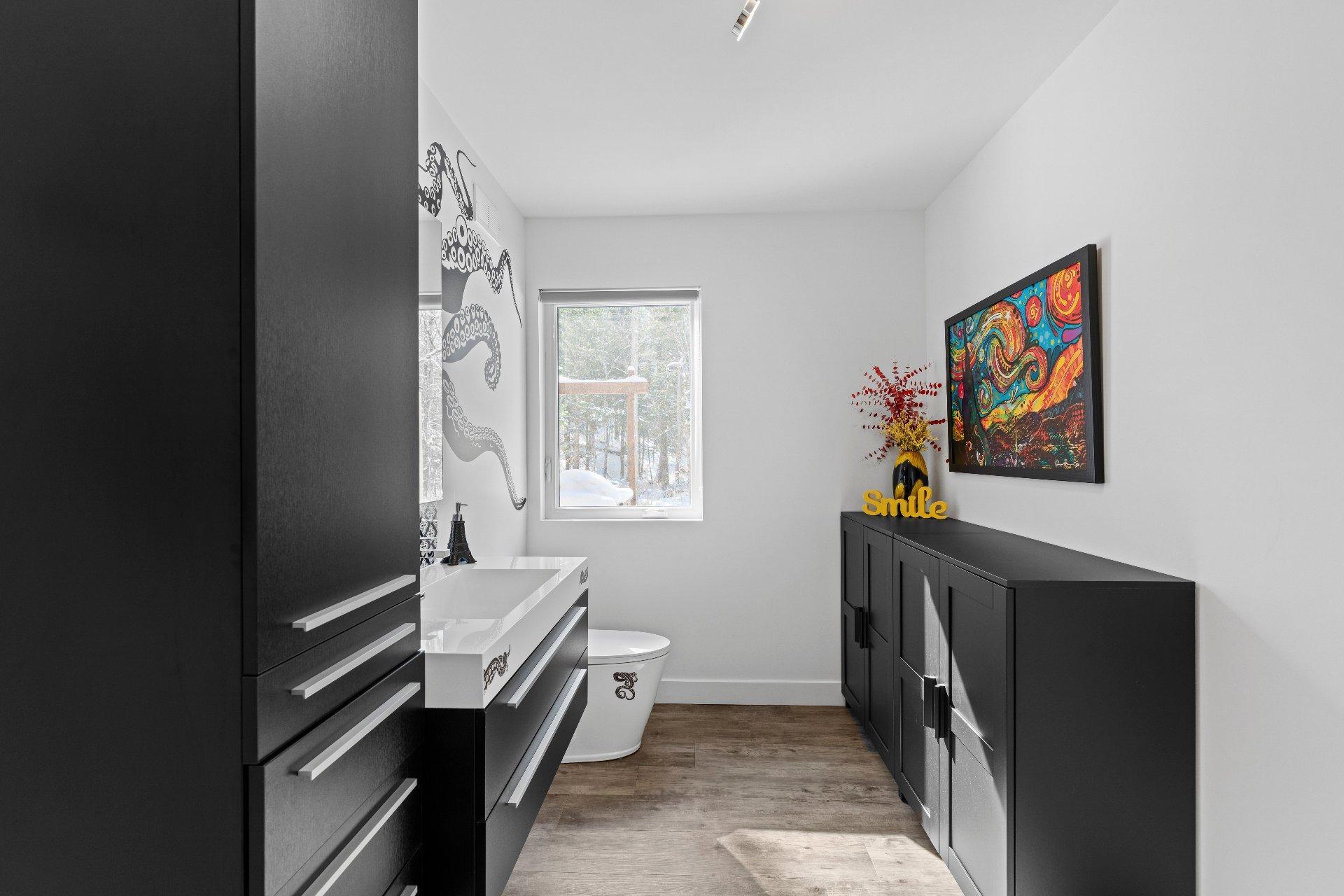 









87


Rue de la Serpentine

,
Saint-Étienne-de-Bolton,




QC
J0E1G0

