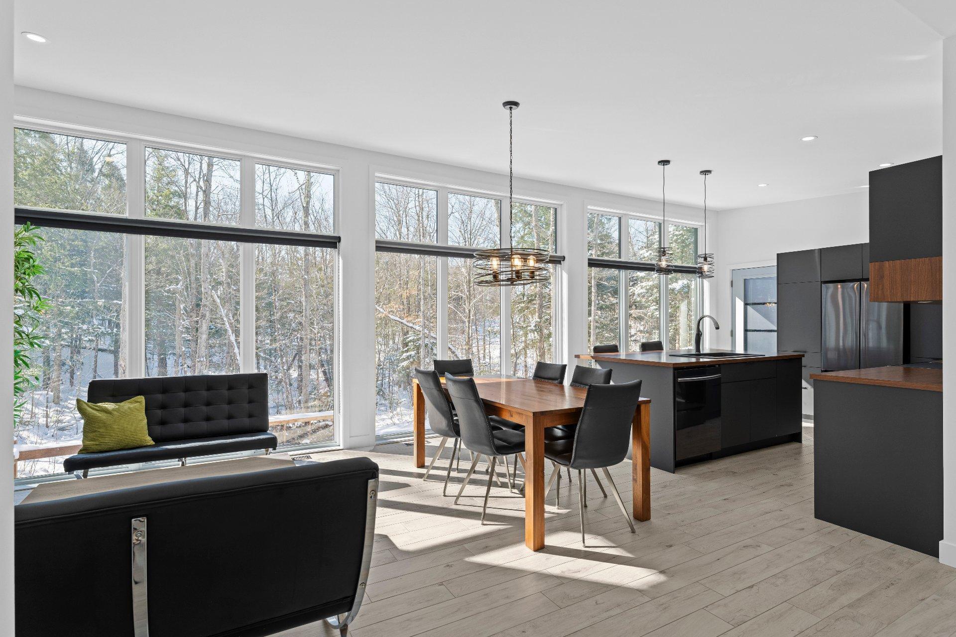 









87


Rue de la Serpentine

,
Saint-Étienne-de-Bolton,




QC
J0E1G0

