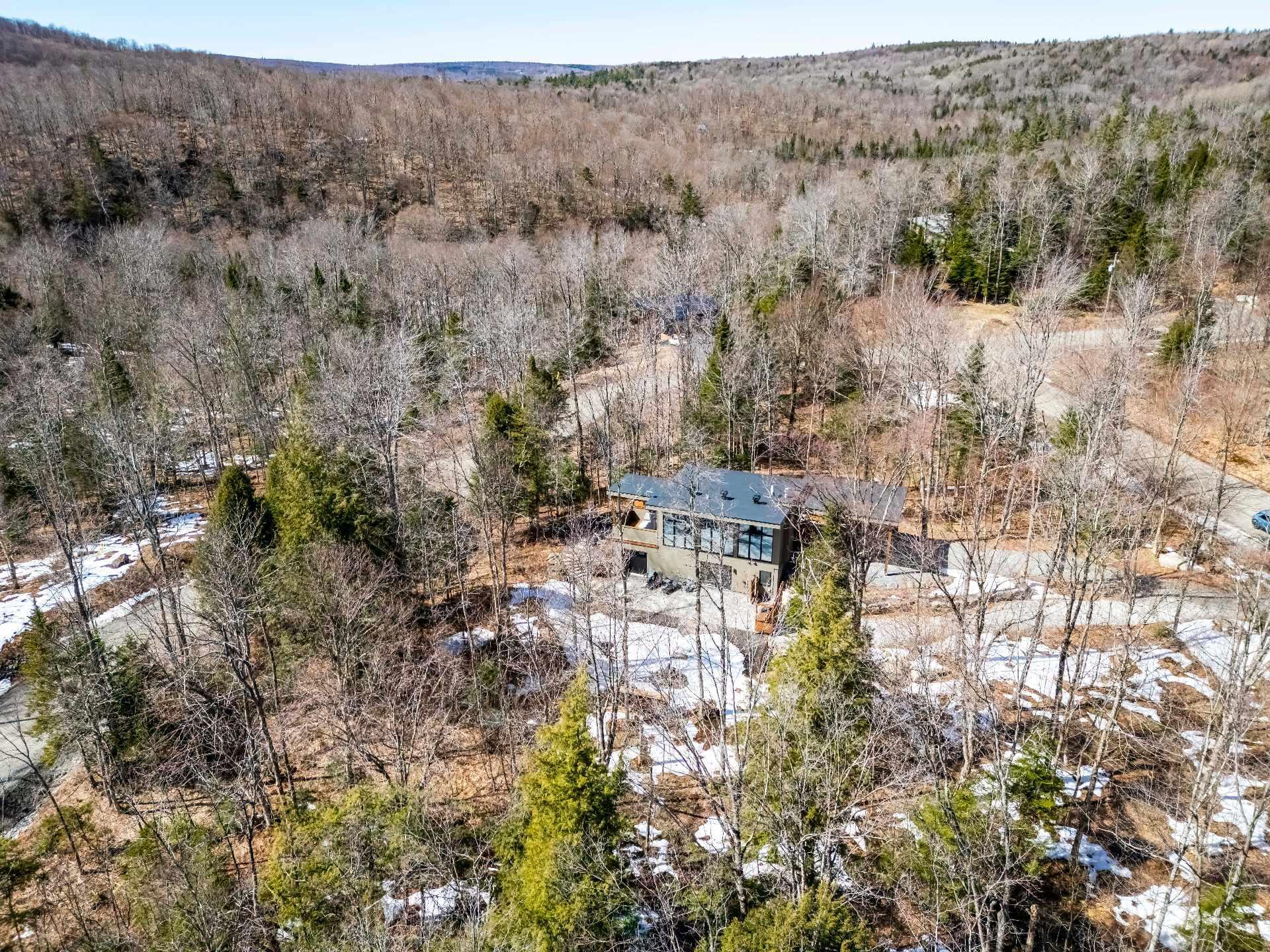 









87


Rue de la Serpentine

,
Saint-Étienne-de-Bolton,




QC
J0E1G0

