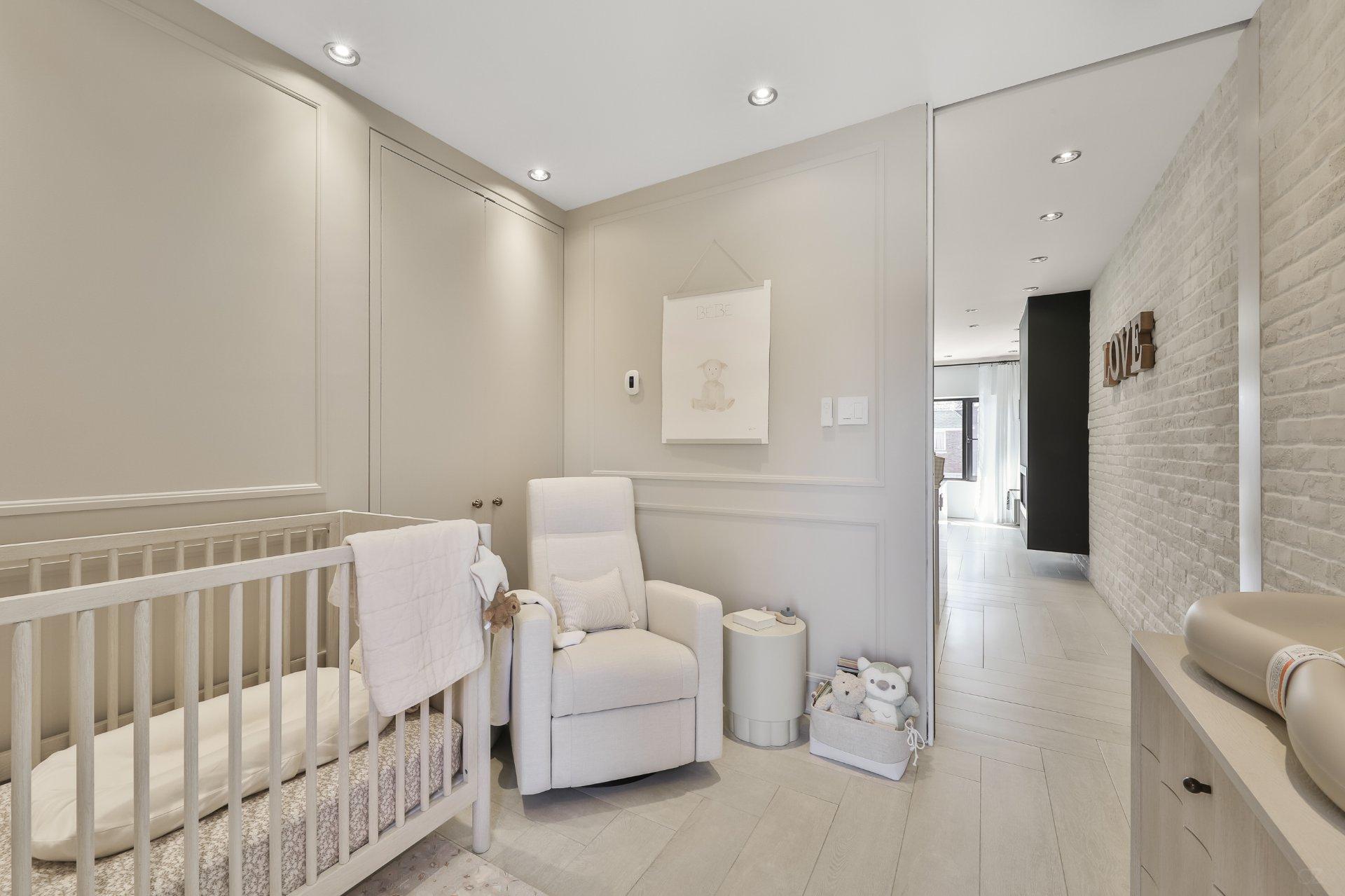 









137


Av. Westminster N.

, D,
Montréal-Ouest,




QC
H4X1Z3

