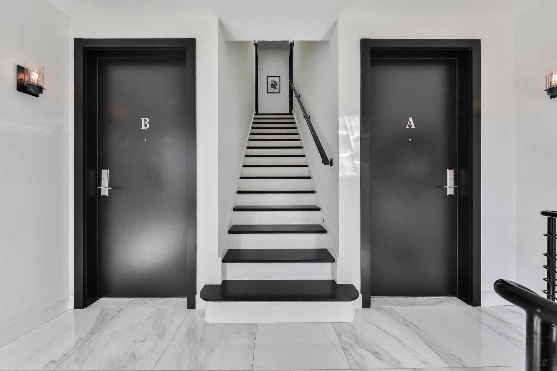 









137


Av. Westminster N.

, D,
Montréal-Ouest,




QC
H4X1Z3

