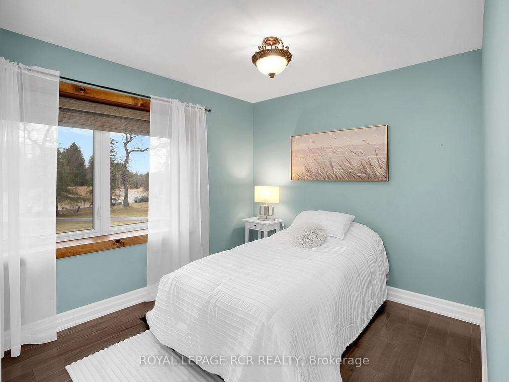 









9213


Castlederg

Side Road,
Caledon,




ON
L7E 0S8


