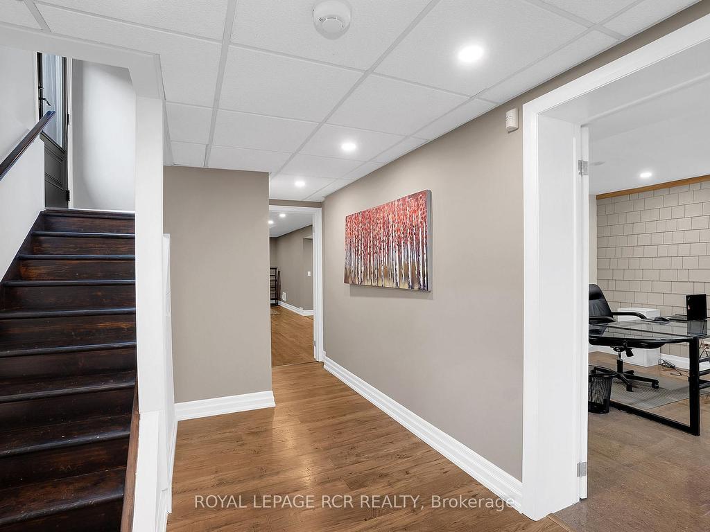 









9213


Castlederg

Side Road,
Caledon,




ON
L7E 0S8


