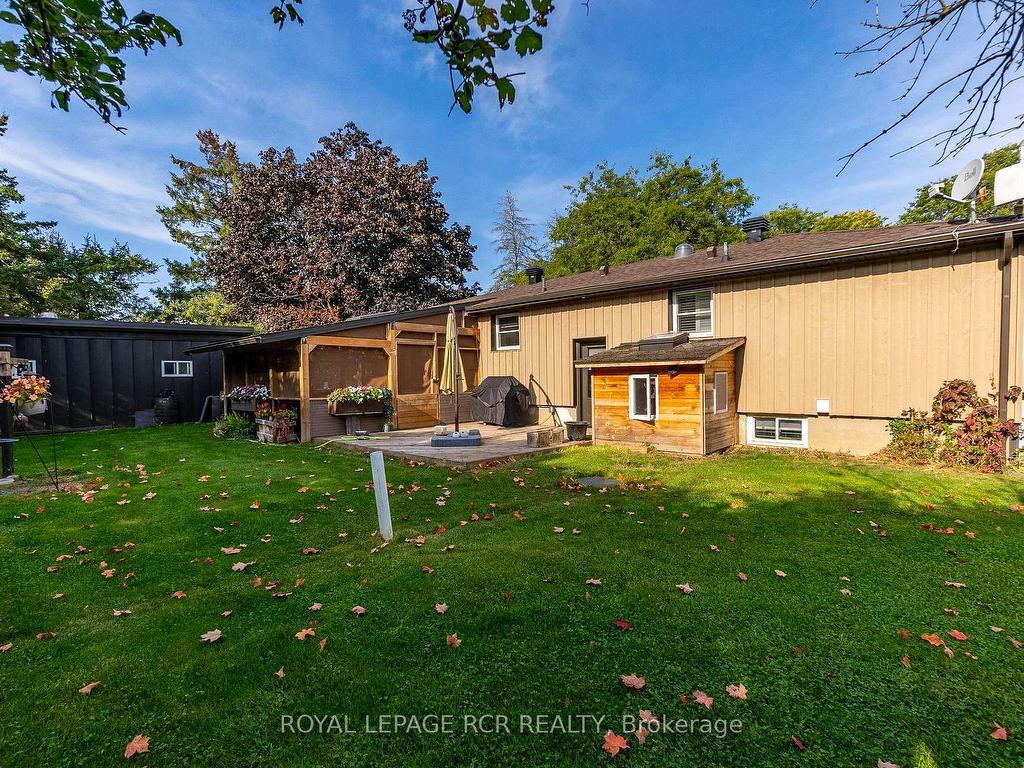 









9213


Castlederg

Side Road,
Caledon,




ON
L7E 0S8

