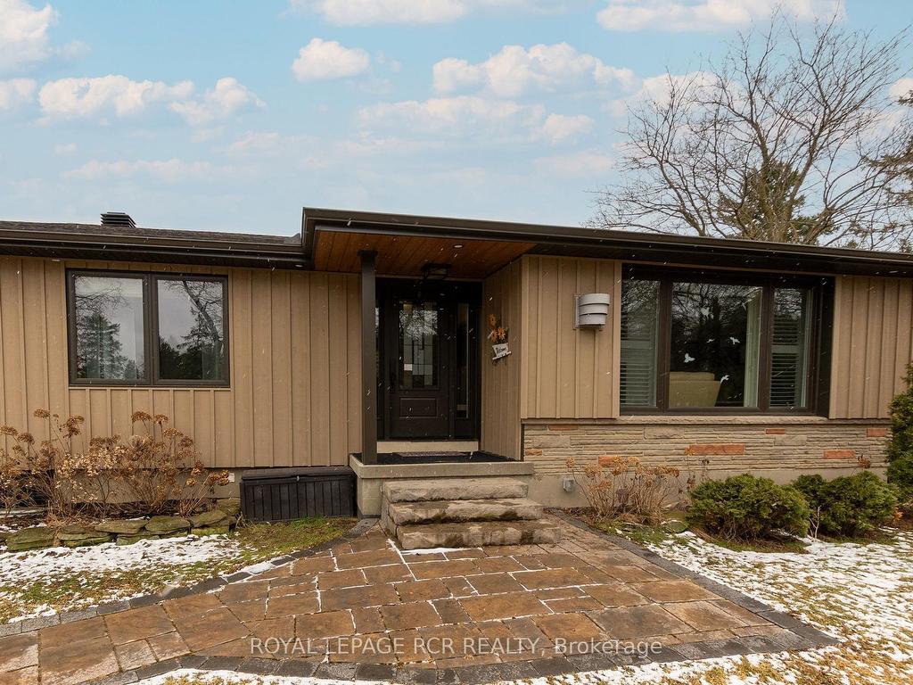 









9213


Castlederg

Side Road,
Caledon,




ON
L7E 0S8

