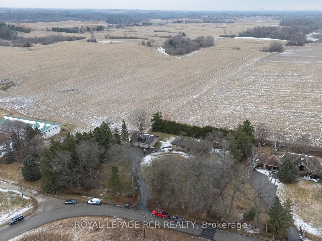 









9213


Castlederg

Side Road,
Caledon,




ON
L7E 0S8

