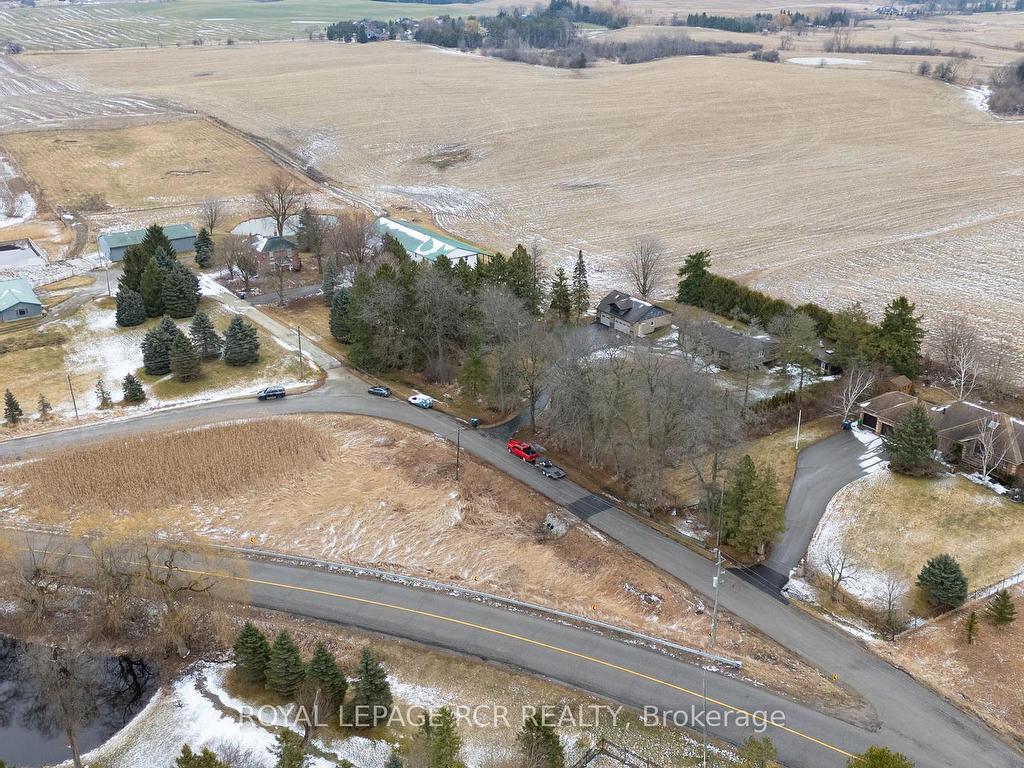 









9213


Castlederg

Side Road,
Caledon,




ON
L7E 0S8

