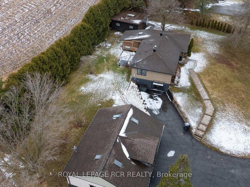 









9213


Castlederg

Side Road,
Caledon,




ON
L7E 0S8

