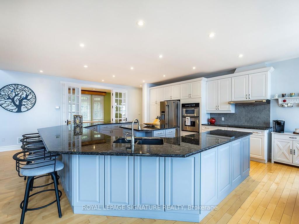 









1524


Westview

Crescent,
Selwyn,




ON
K0L 2H0

