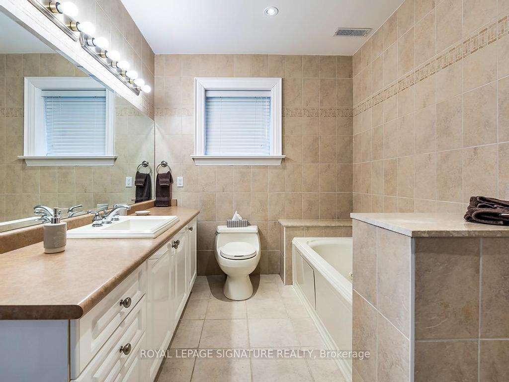 









1524


Westview

Crescent,
Selwyn,




ON
K0L 2H0


