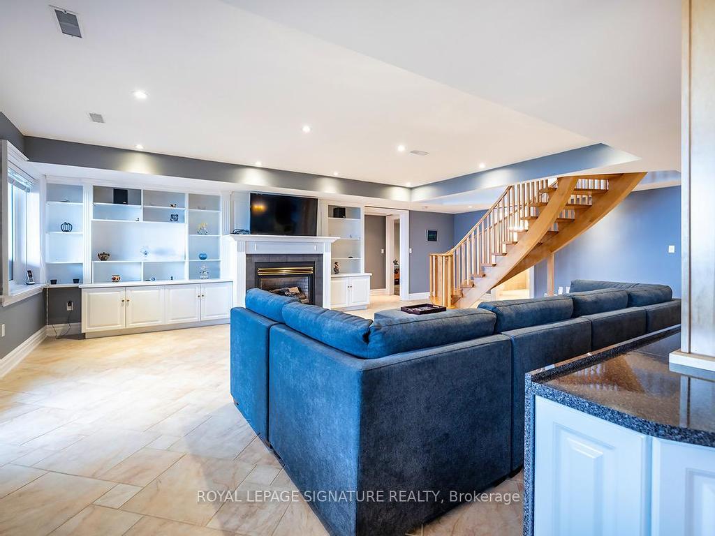 









1524


Westview

Crescent,
Selwyn,




ON
K0L 2H0

