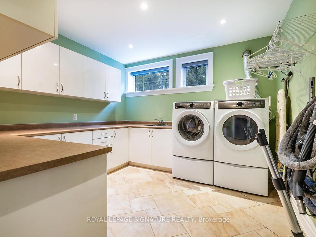 









1524


Westview

Crescent,
Selwyn,




ON
K0L 2H0


