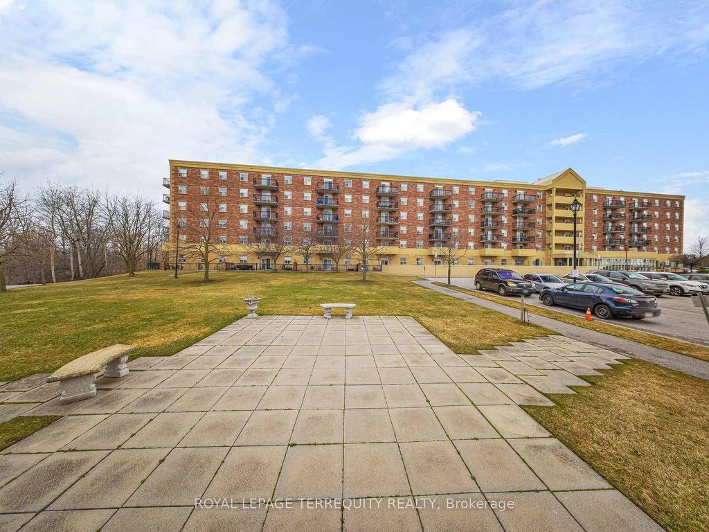 









7373


Martin Grove

Road, 615,
Vaughan,




ON
L4L 9K1

