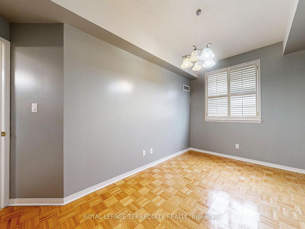 









7373


Martin Grove

Road, 615,
Vaughan,




ON
L4L 9K1

