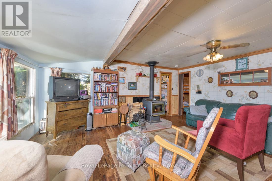 












18 HEALEY LAKE

,
The Archipelago (Archipelago South),




Ontario
P0C1H0

