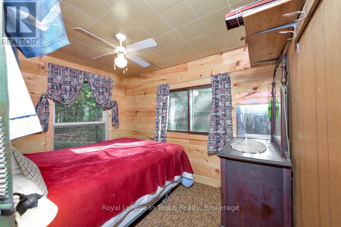 












18 HEALEY LAKE

,
The Archipelago (Archipelago South),




Ontario
P0C1H0

