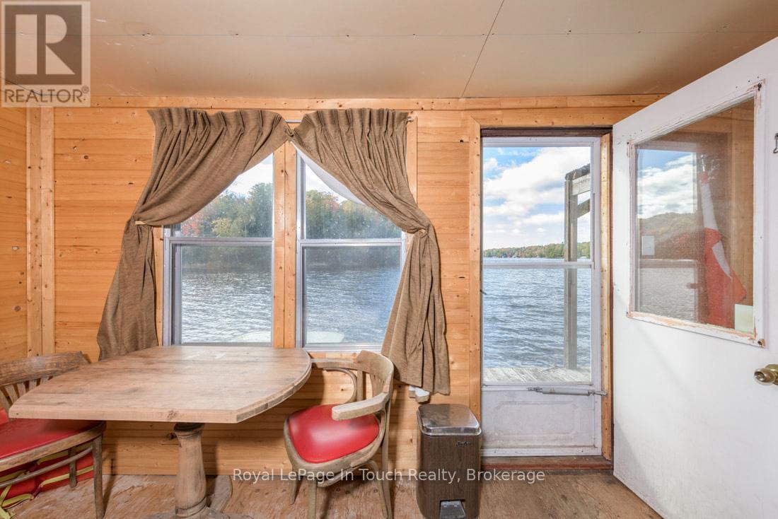 












18 HEALEY LAKE

,
The Archipelago (Archipelago South),




Ontario
P0C1H0

