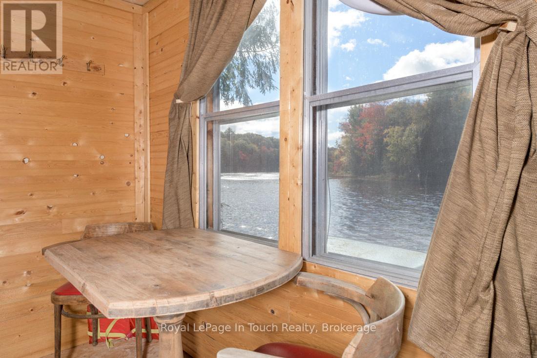 












18 HEALEY LAKE

,
The Archipelago (Archipelago South),




Ontario
P0C1H0

