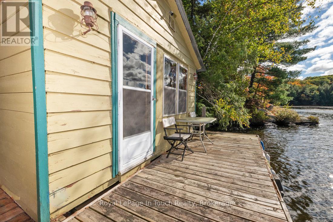 












18 HEALEY LAKE

,
The Archipelago (Archipelago South),




Ontario
P0C1H0

