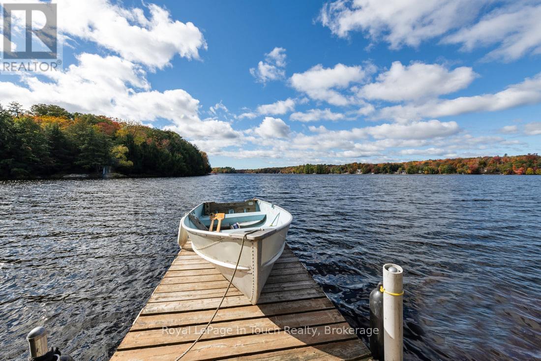 












18 HEALEY LAKE

,
The Archipelago (Archipelago South),




Ontario
P0C1H0

