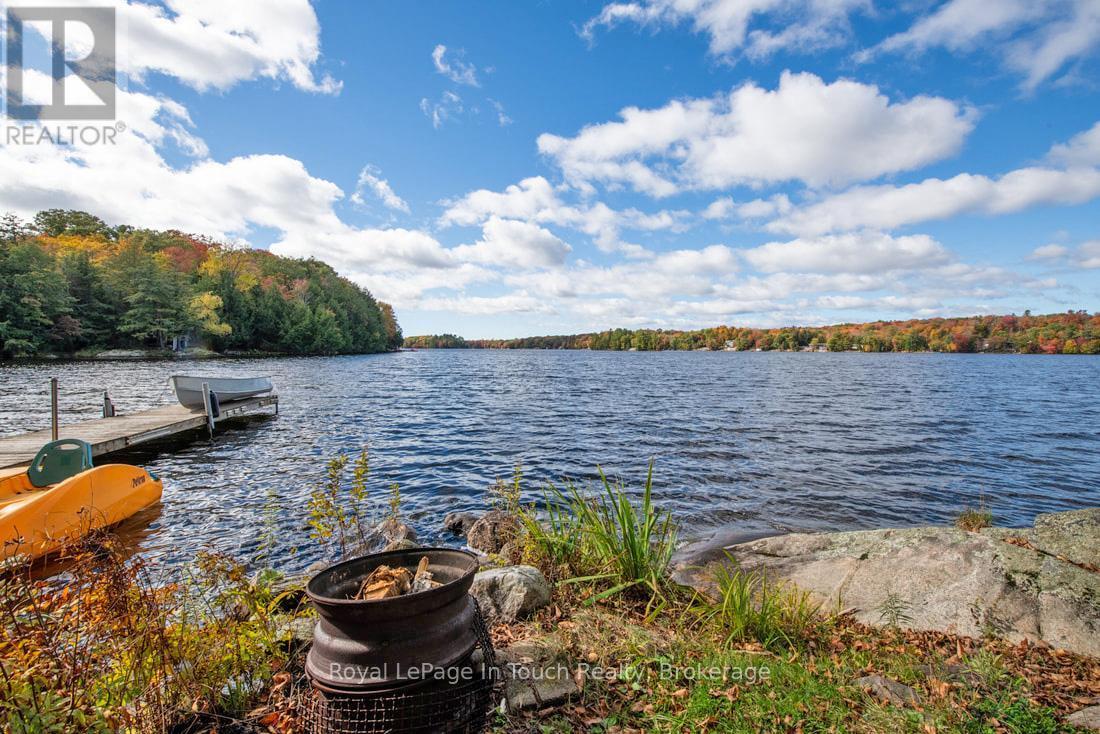 












18 HEALEY LAKE

,
The Archipelago (Archipelago South),




Ontario
P0C1H0

