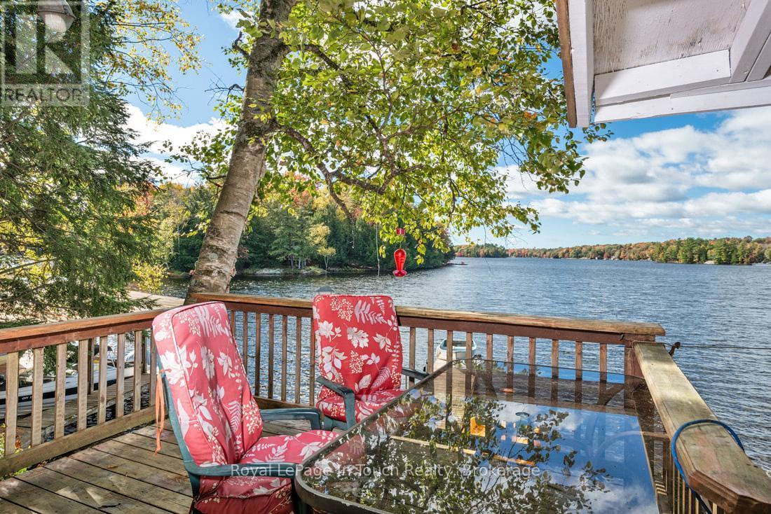 












18 HEALEY LAKE

,
The Archipelago (Archipelago South),




Ontario
P0C1H0

