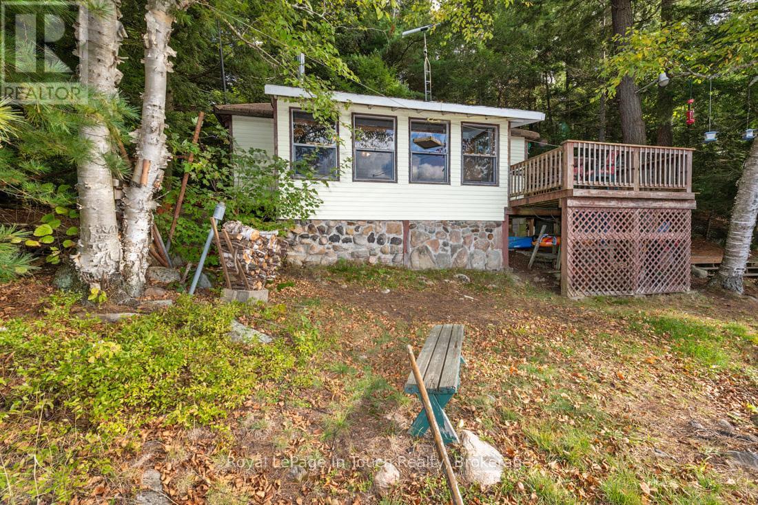 












18 HEALEY LAKE

,
The Archipelago (Archipelago South),




Ontario
P0C1H0

