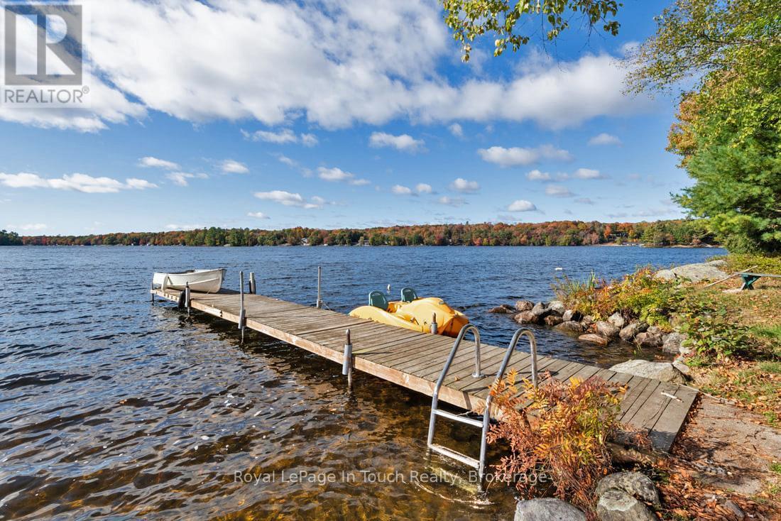 












18 HEALEY LAKE

,
The Archipelago (Archipelago South),




Ontario
P0C1H0

