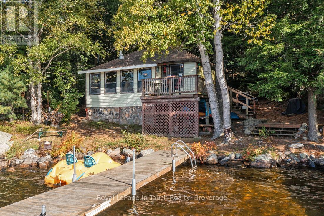 












18 HEALEY LAKE

,
The Archipelago (Archipelago South),




Ontario
P0C1H0

