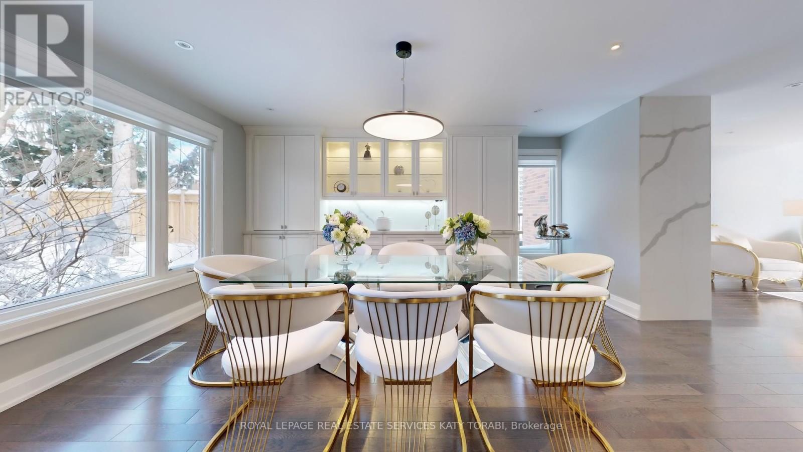 












136 DENLOW BOULEVARD

,
Toronto,




Ontario
M3B3J2

