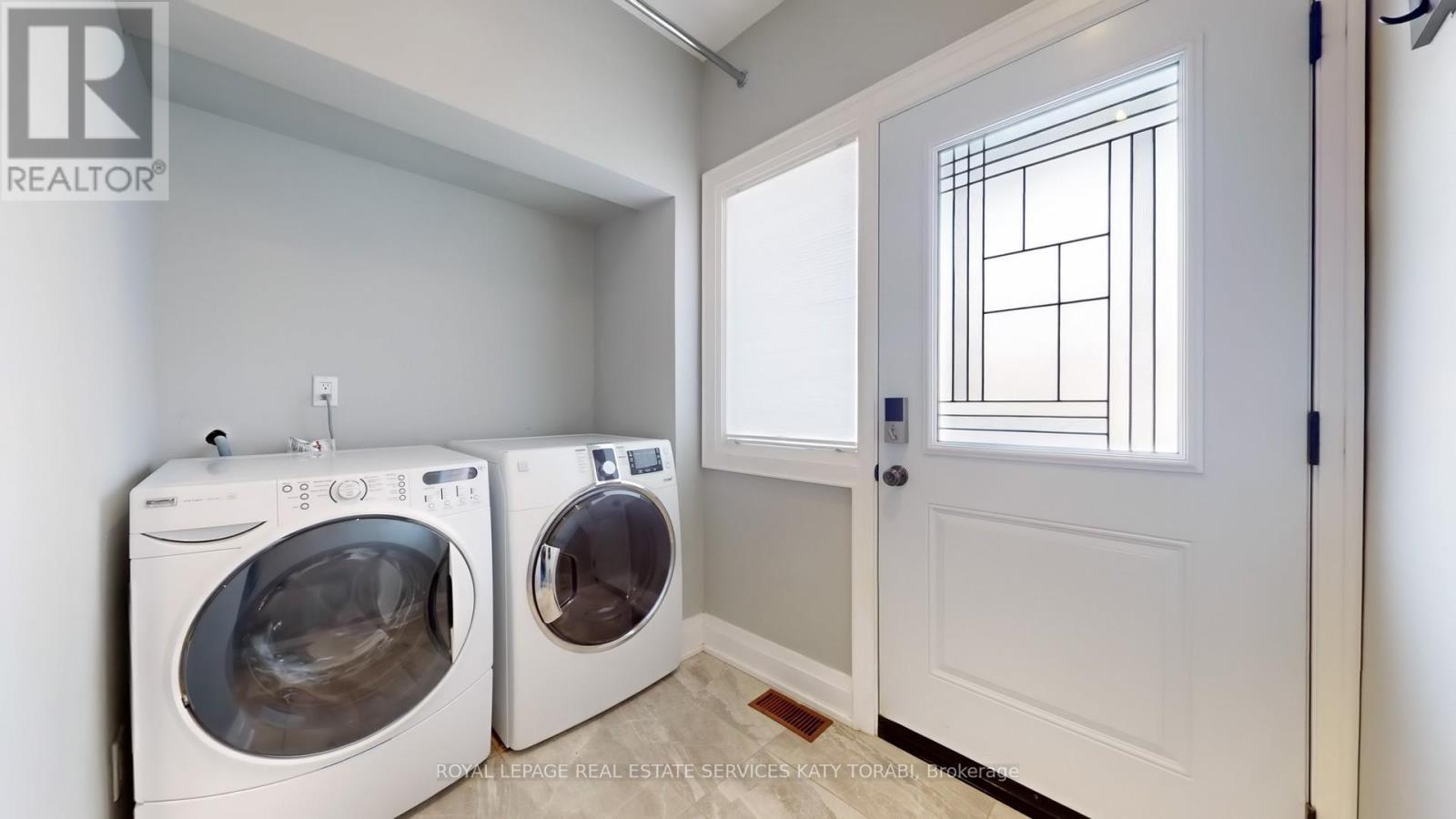 












136 DENLOW BOULEVARD

,
Toronto,




Ontario
M3B3J2

