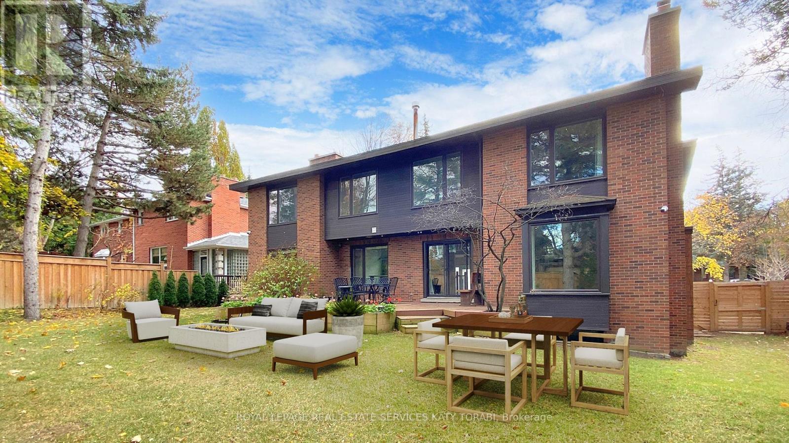 












136 DENLOW BOULEVARD

,
Toronto,




Ontario
M3B3J2

