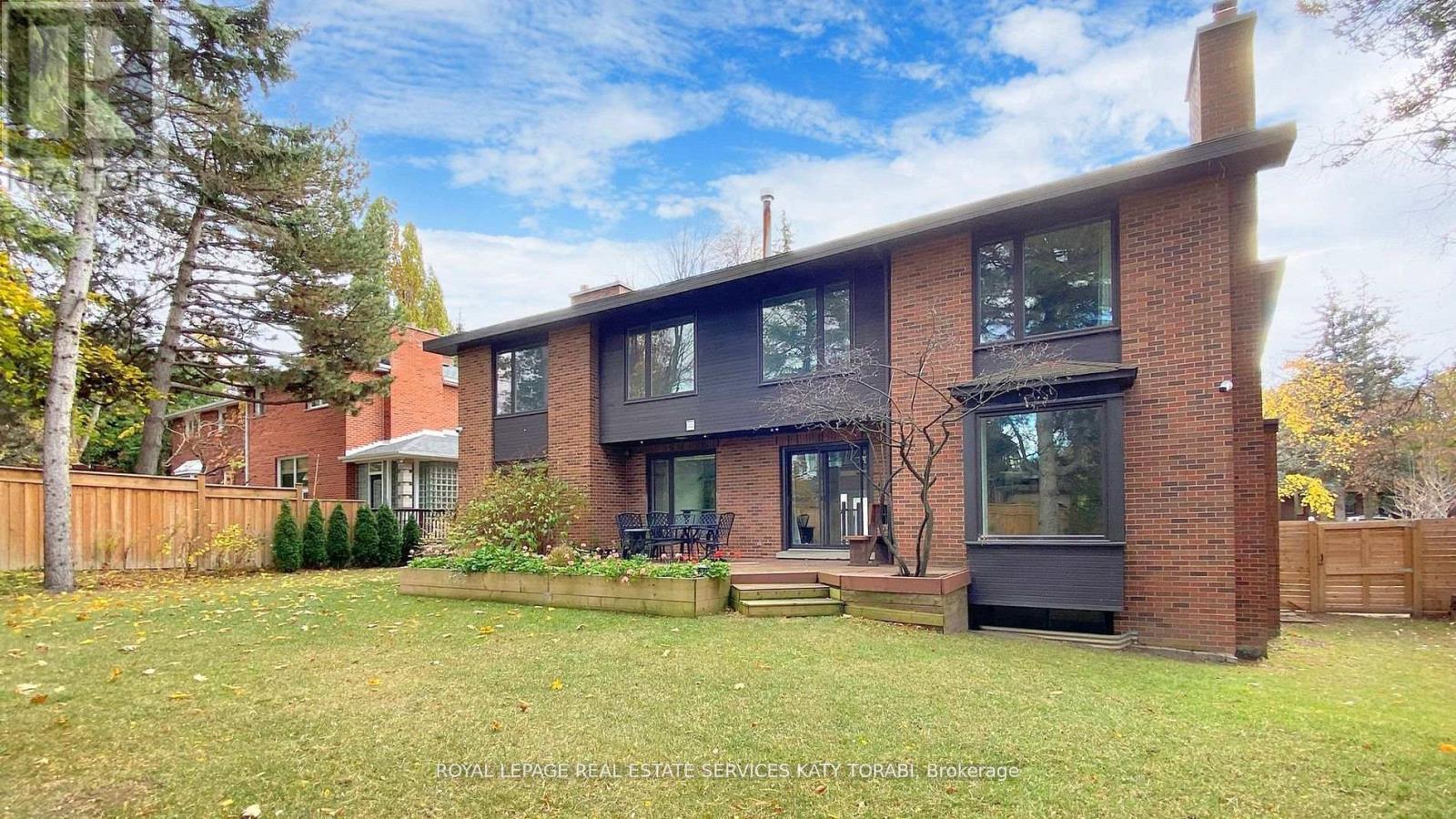 












136 DENLOW BOULEVARD

,
Toronto,




Ontario
M3B3J2

