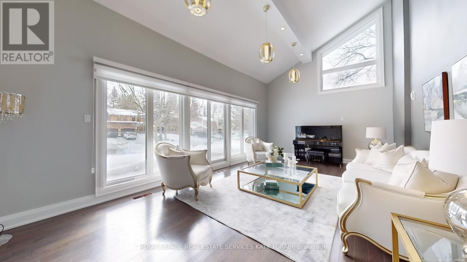 












136 DENLOW BOULEVARD

,
Toronto,




Ontario
M3B3J2

