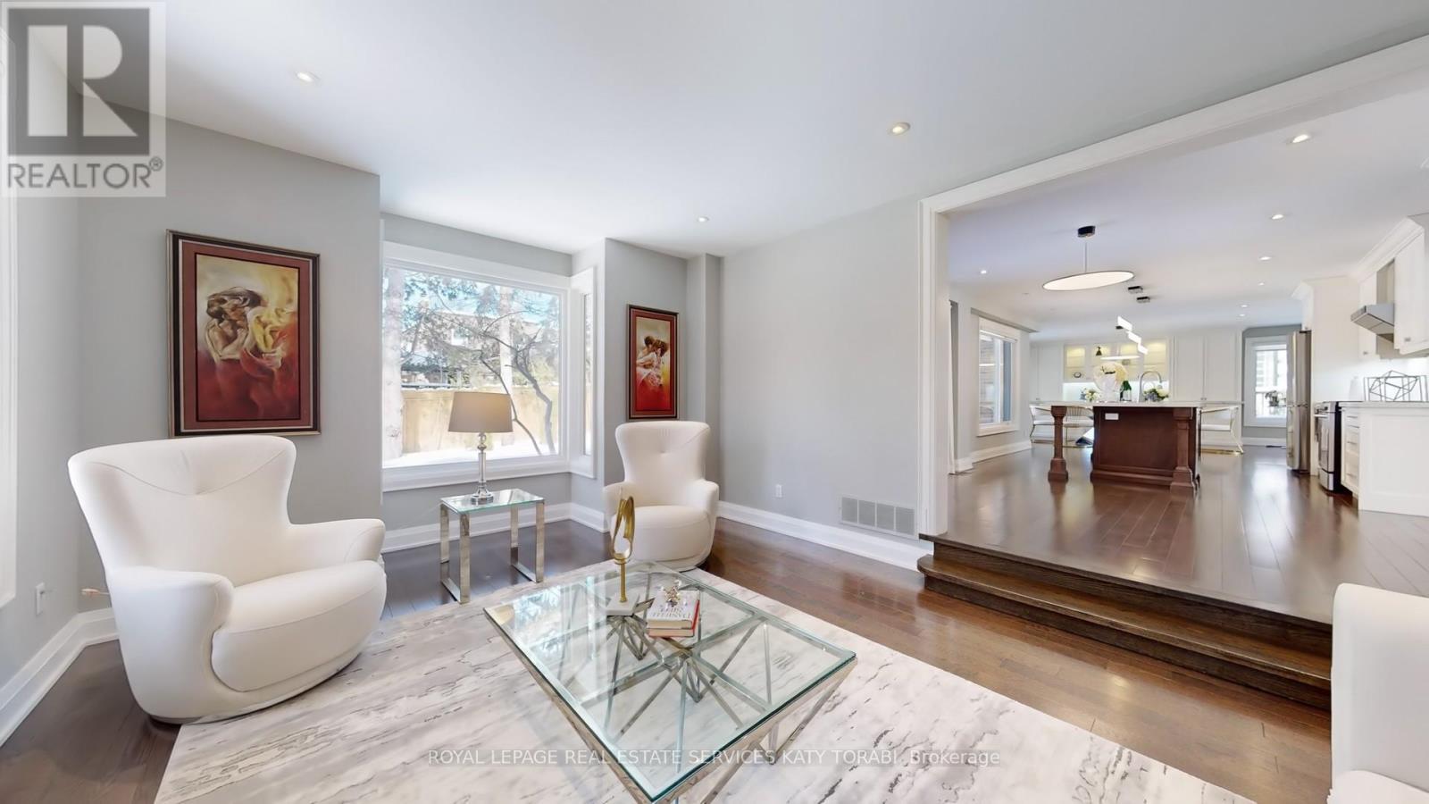 












136 DENLOW BOULEVARD

,
Toronto,




Ontario
M3B3J2

