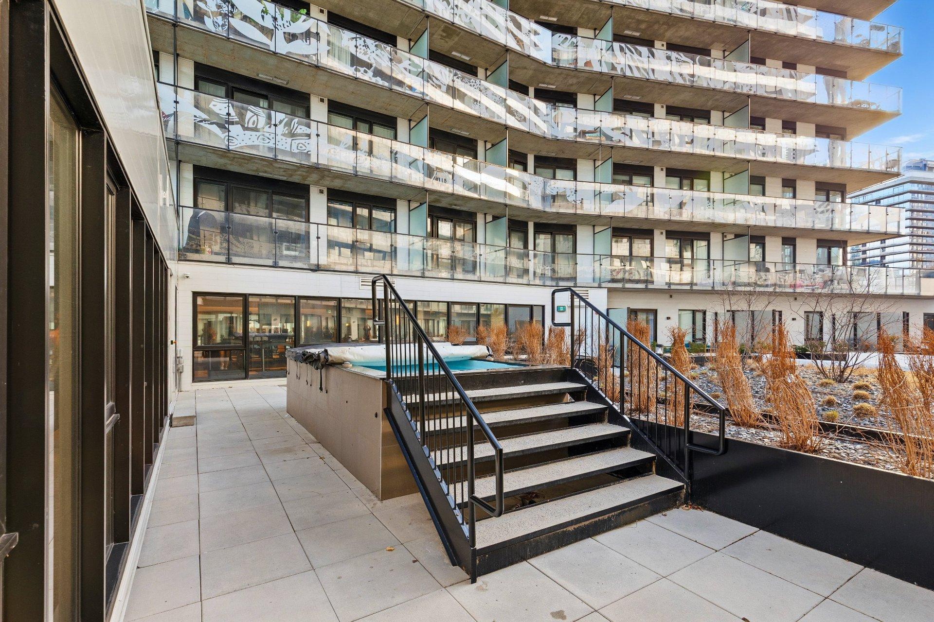 









101


Rue Peel

, 1010,
Montréal (Le Sud-Ouest),




QC
H3C0Y1

