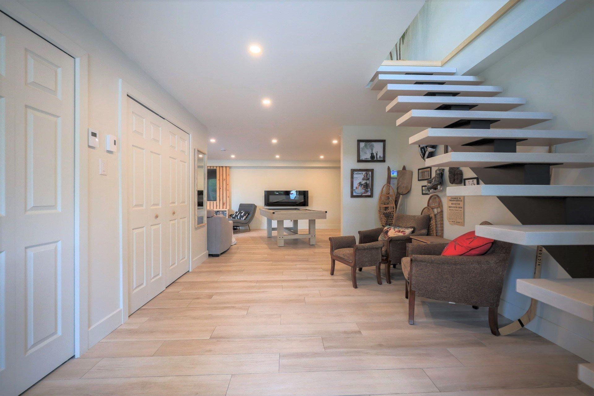 









3010


Imp. des Promeneurs

,
Sainte-Agathe-des-Monts,




QC
J8C2Z8

