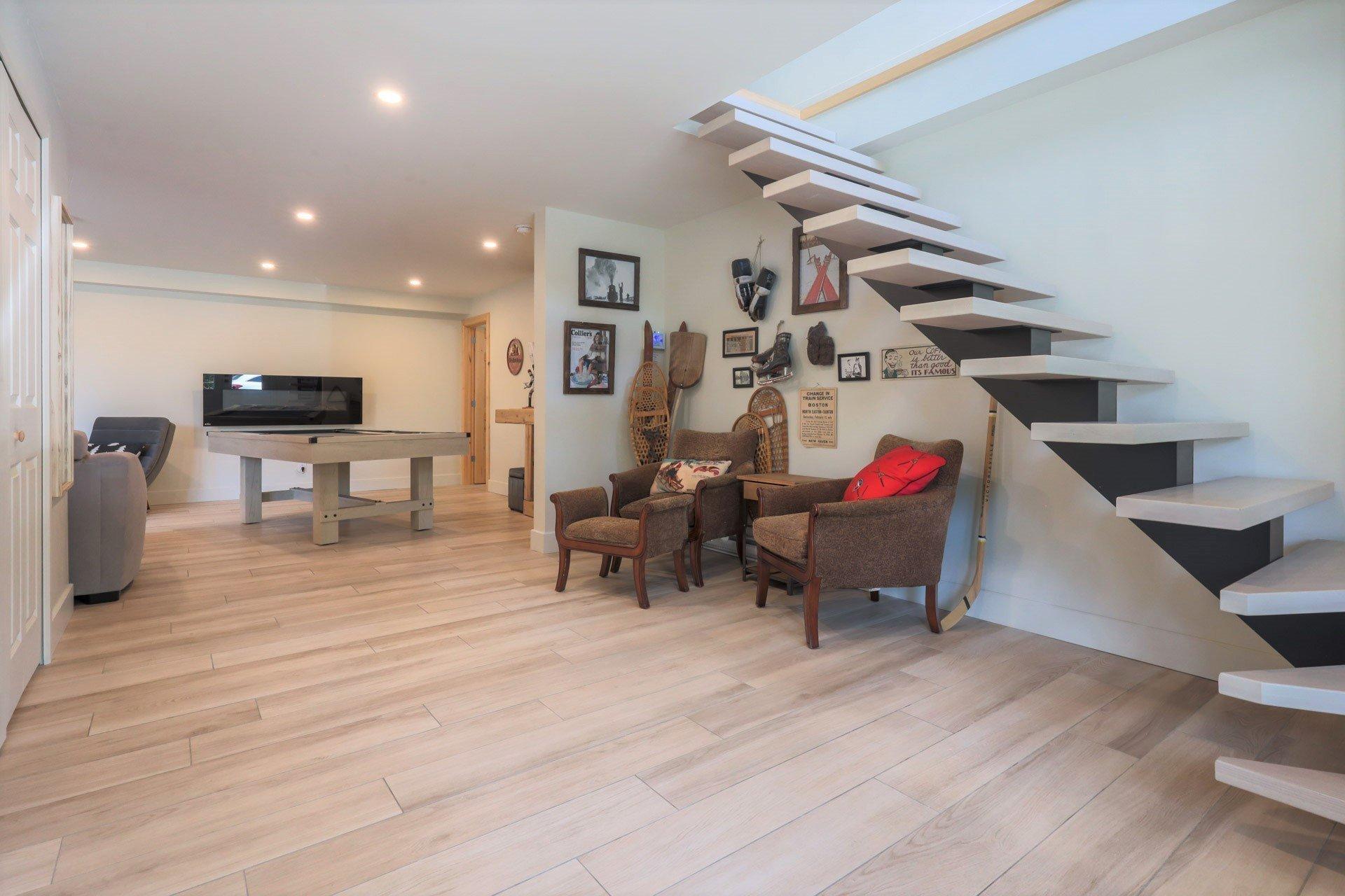









3010


Imp. des Promeneurs

,
Sainte-Agathe-des-Monts,




QC
J8C2Z8

