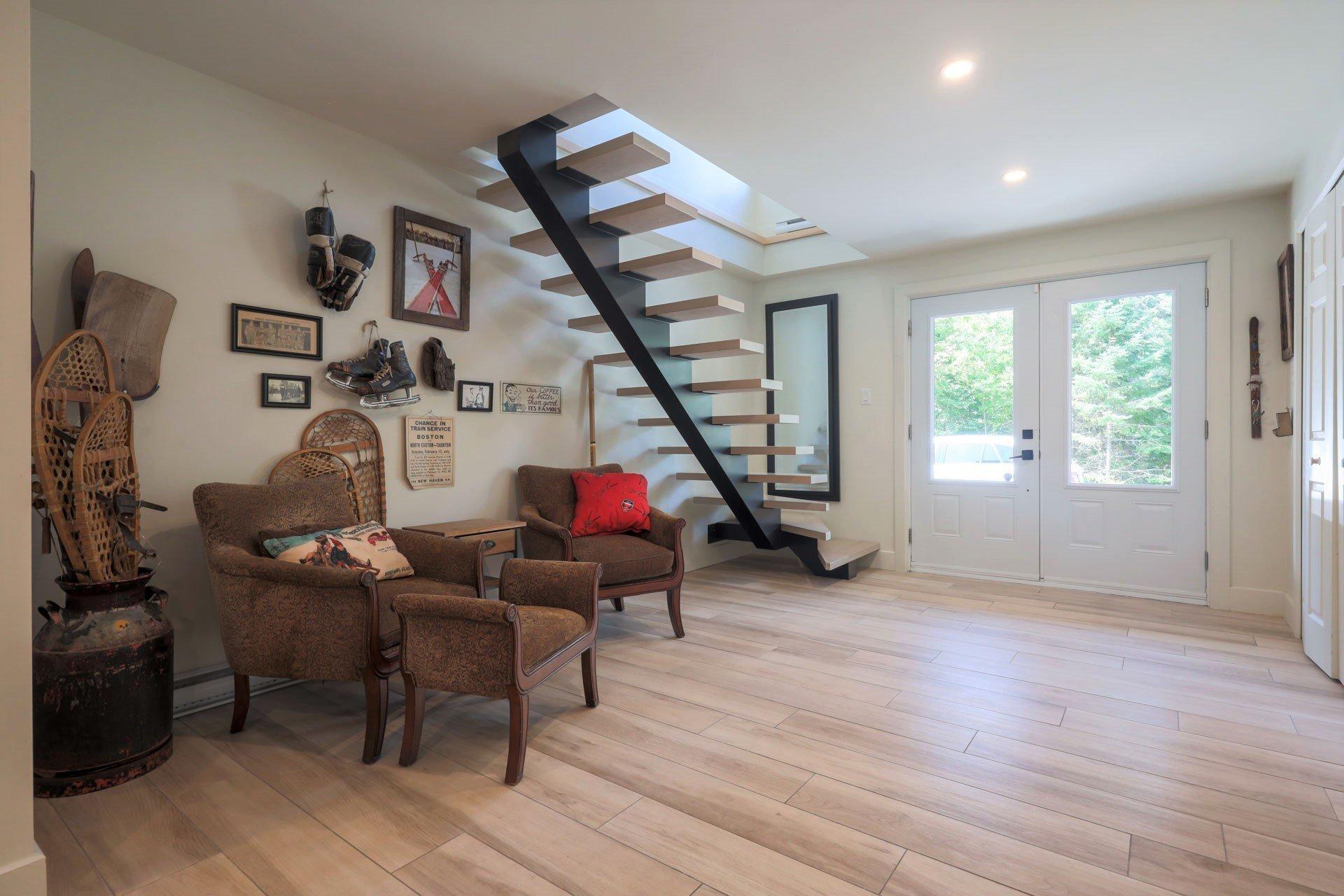 









3010


Imp. des Promeneurs

,
Sainte-Agathe-des-Monts,




QC
J8C2Z8

