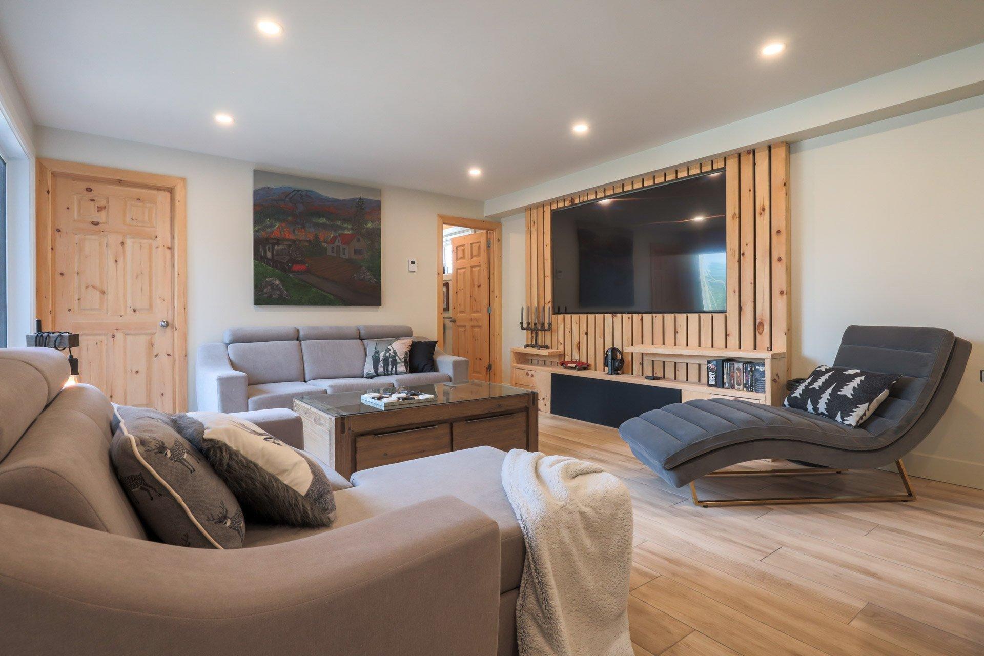 









3010


Imp. des Promeneurs

,
Sainte-Agathe-des-Monts,




QC
J8C2Z8

