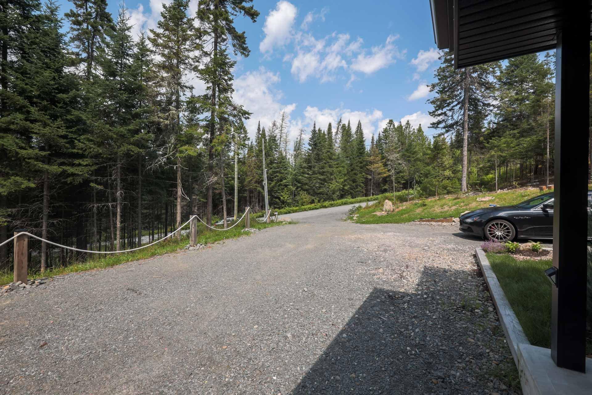 









3010


Imp. des Promeneurs

,
Sainte-Agathe-des-Monts,




QC
J8C2Z8

