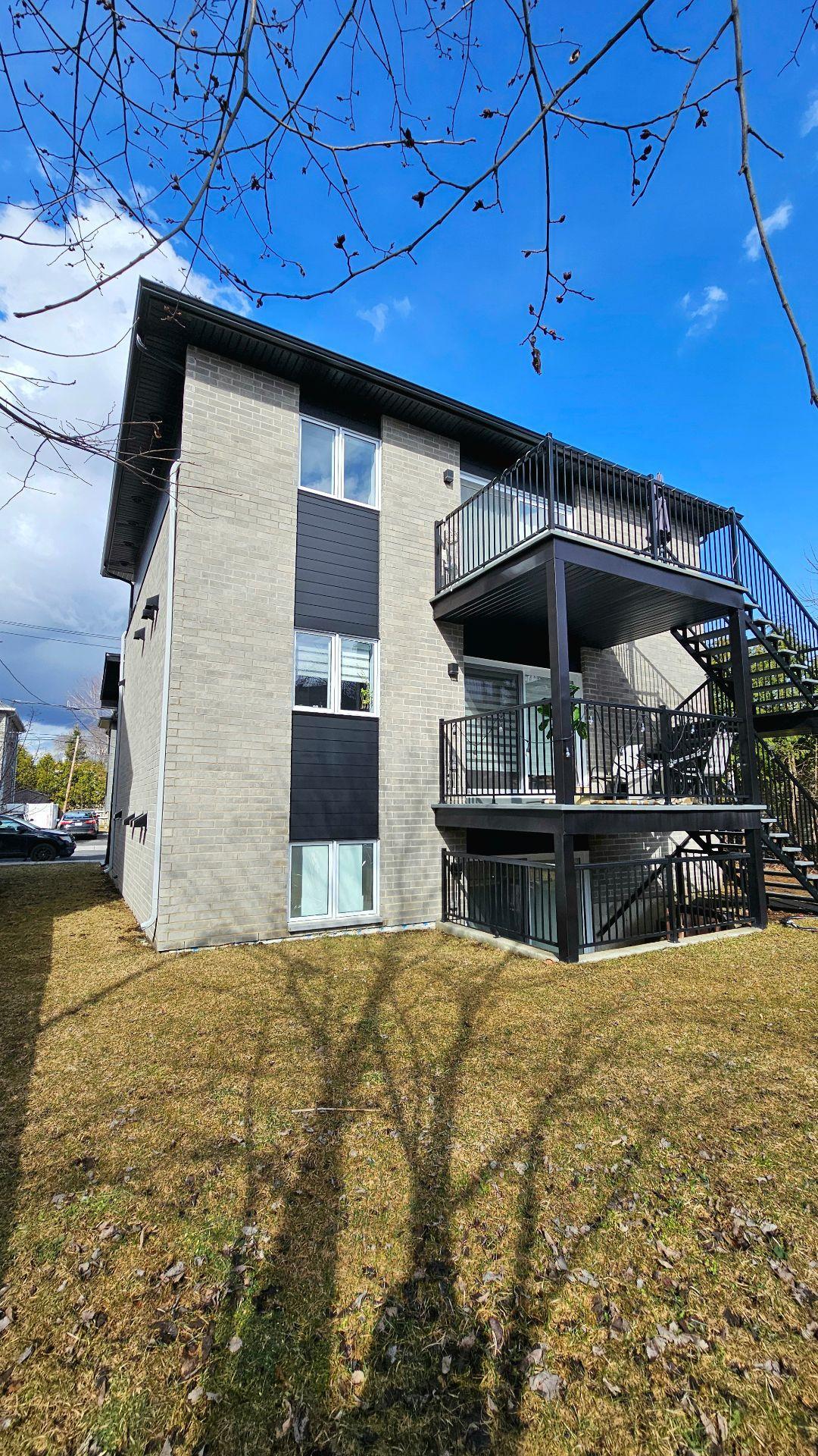 









1234


Rue McGill

,
Longueuil (Le Vieux-Longueuil),




QC
J4J3L4

