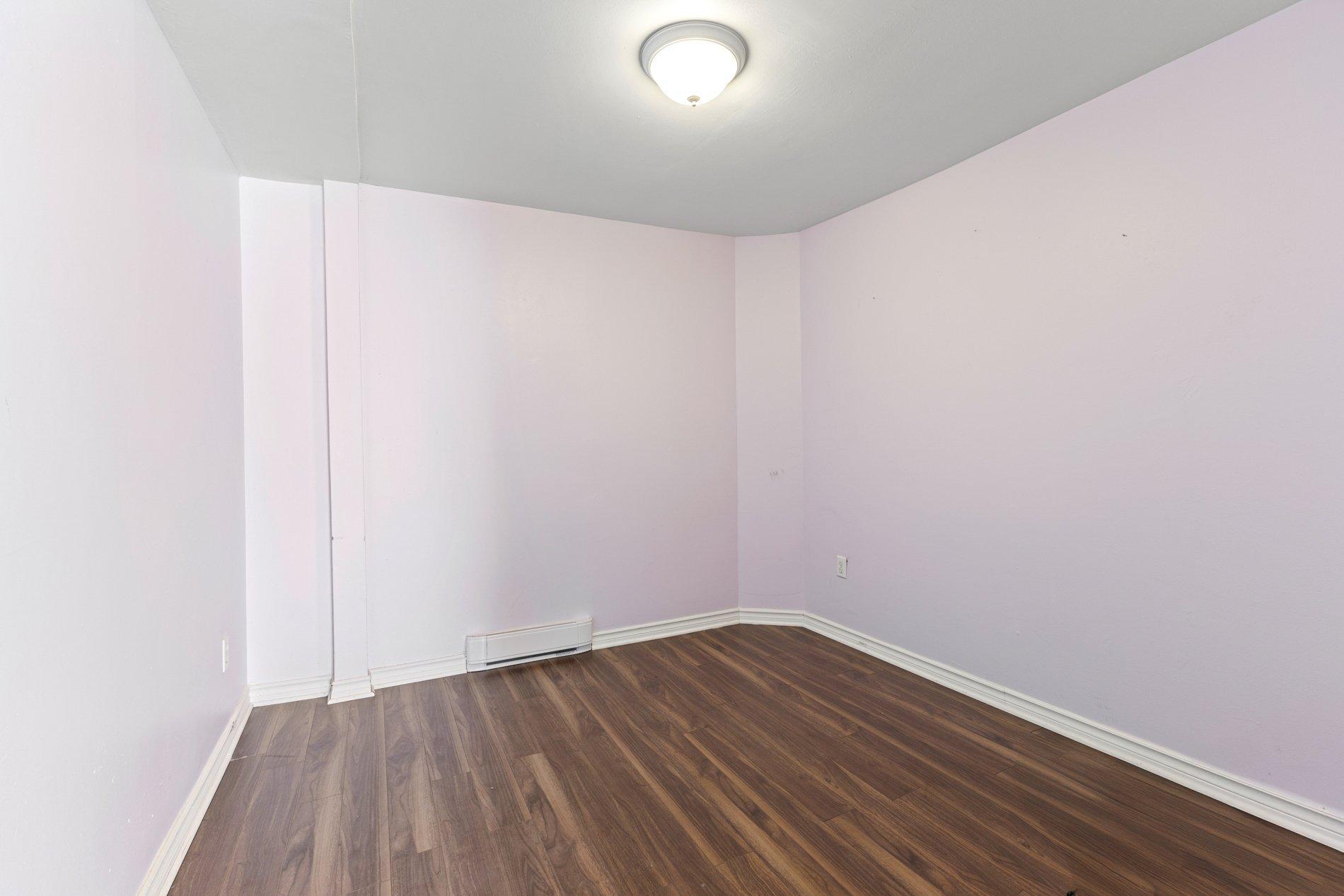 









1700


Rue Marquette

,
Longueuil (Le Vieux-Longueuil),




QC
J4K4J1

