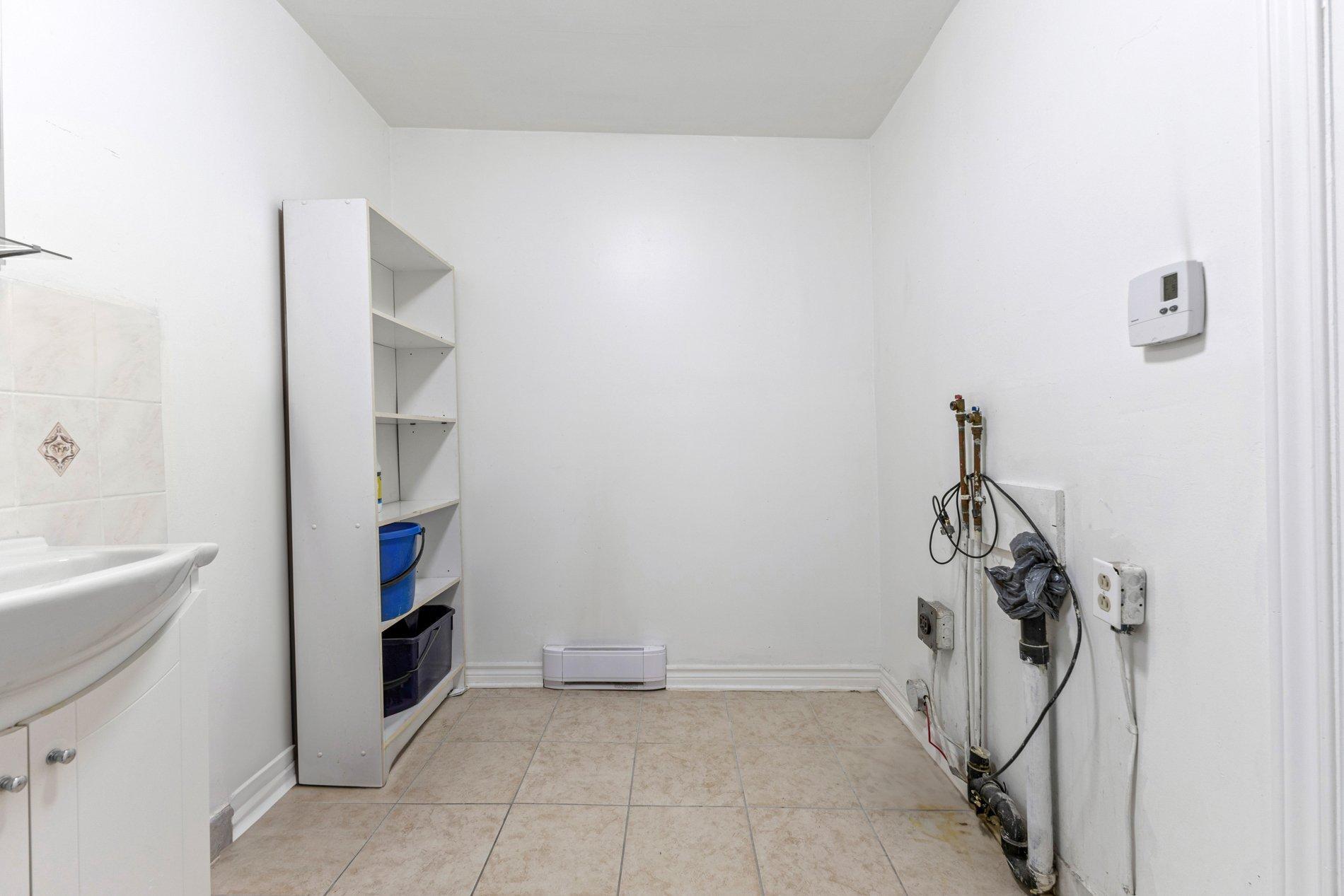 









1700


Rue Marquette

,
Longueuil (Le Vieux-Longueuil),




QC
J4K4J1

